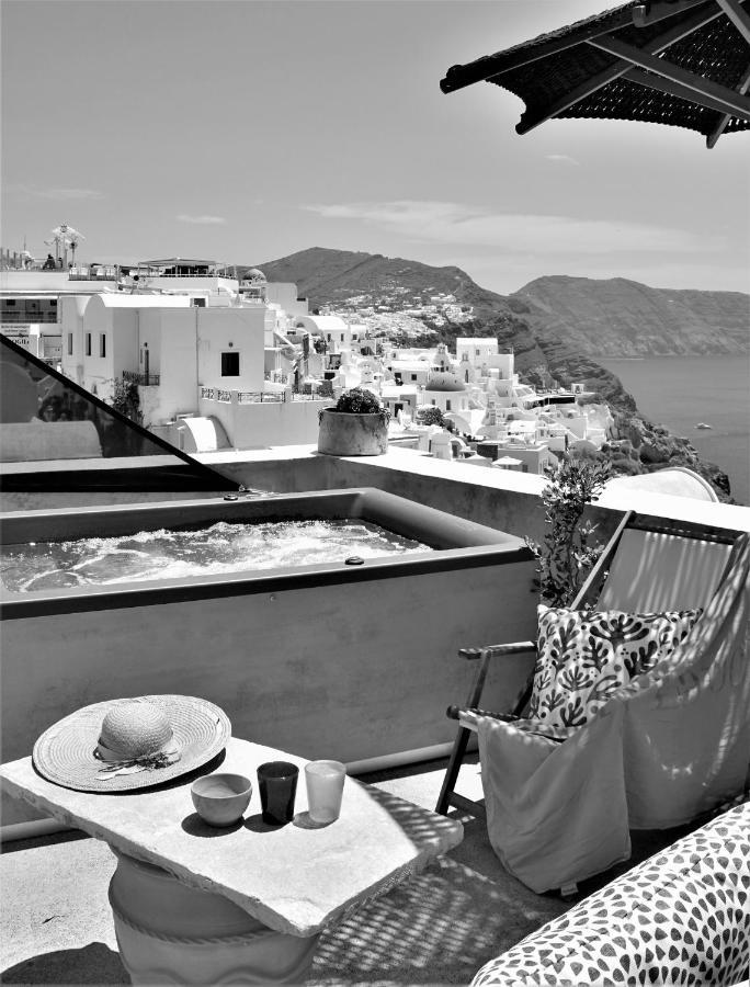 Villa Oasis Oia With Caldera View Екстериор снимка
