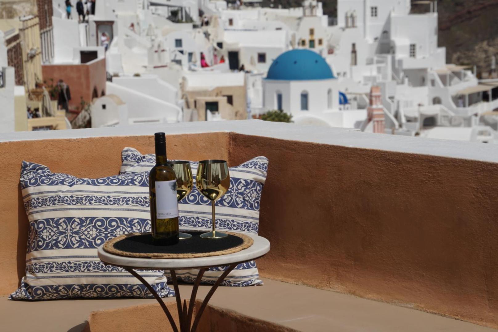 Villa Oasis Oia With Caldera View Екстериор снимка